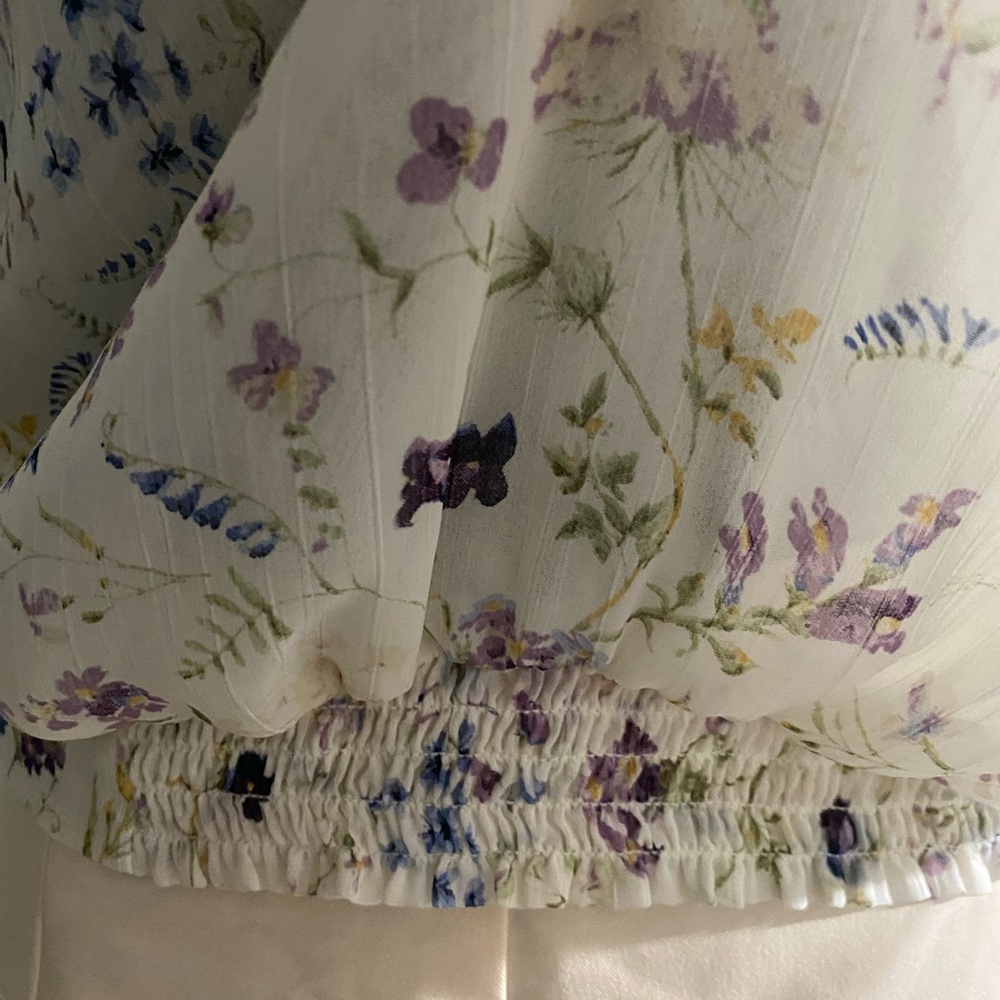 Express Floral Blouse in Purple and Green - Picture 6 of 8